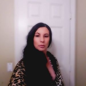 Meet your Posher, Carin